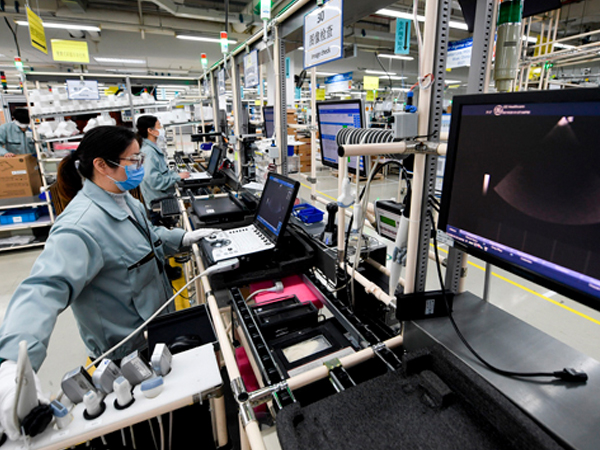 新型肺炎の拡大を受け、香港メーカーが広東省に設けている工場の本格稼働に不透明感が高まっている（新華社）