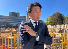 ロンドン事業に長年携わる鍵冨氏（ＥＭＢ撮影）