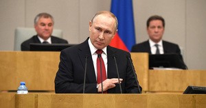 議会で演説するプーチン大統領（Photo by The Presidential Press and Information Office/Wikimedia Commons）