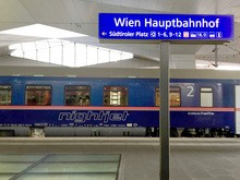 「ナイトジェット」は今や欧州最大の夜行列車サービスに（ウィーン中央駅で筆者撮影）